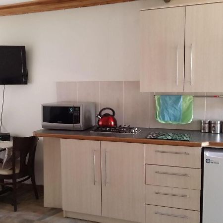 12 On Beach Guest House Saldanha Bay Bagian luar foto