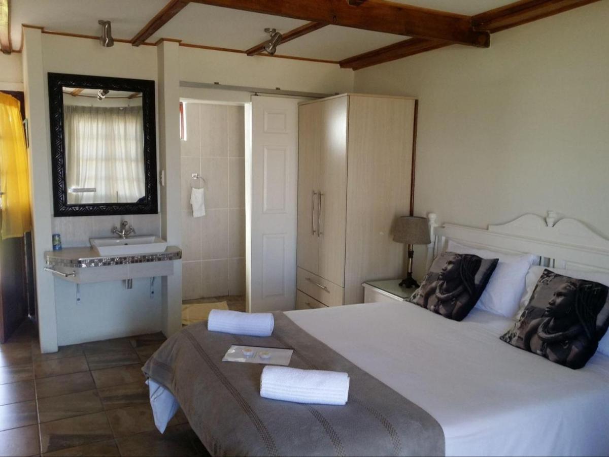 12 On Beach Guest House Saldanha Bay Bagian luar foto