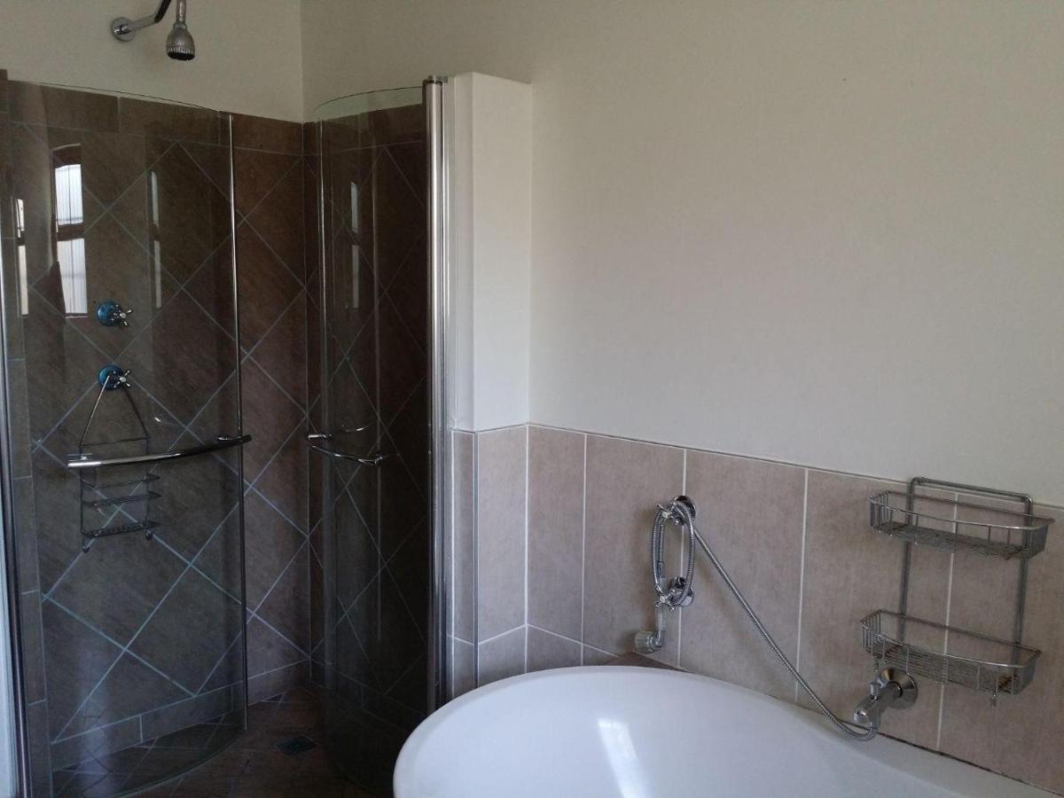 12 On Beach Guest House Saldanha Bay Bagian luar foto