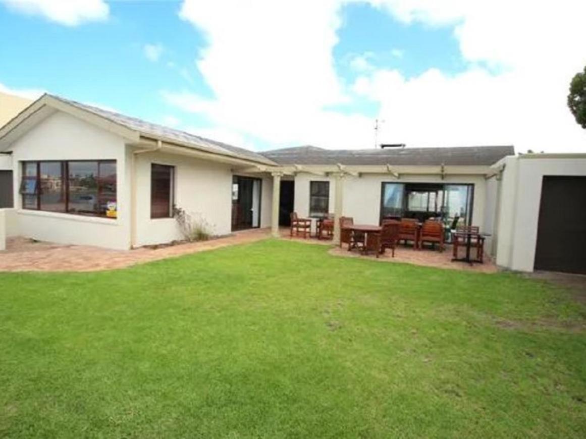 12 On Beach Guest House Saldanha Bay Bagian luar foto