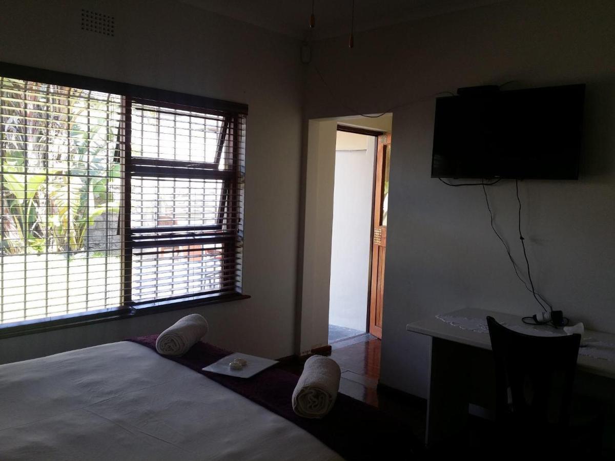 12 On Beach Guest House Saldanha Bay Bagian luar foto