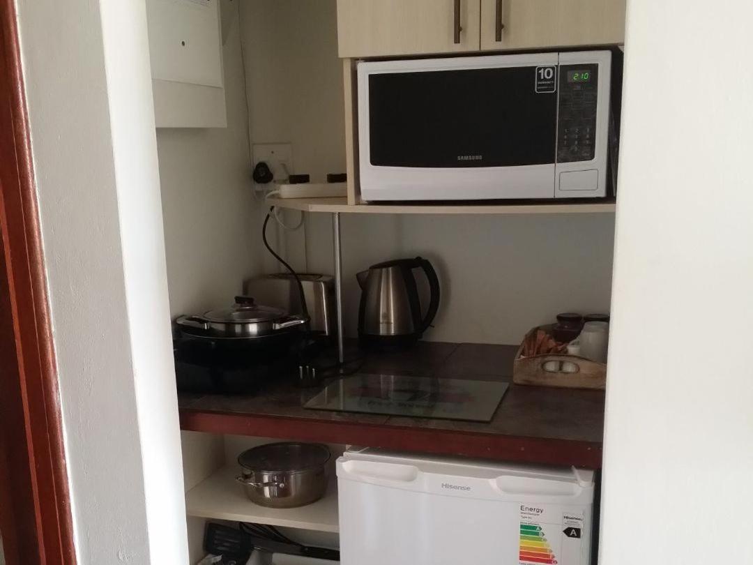 12 On Beach Guest House Saldanha Bay Bagian luar foto